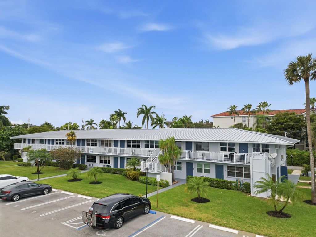 Photo of 2420 S Federal Highway #19, Boynton Beach, FL 33435 (MLS # R11153476)
