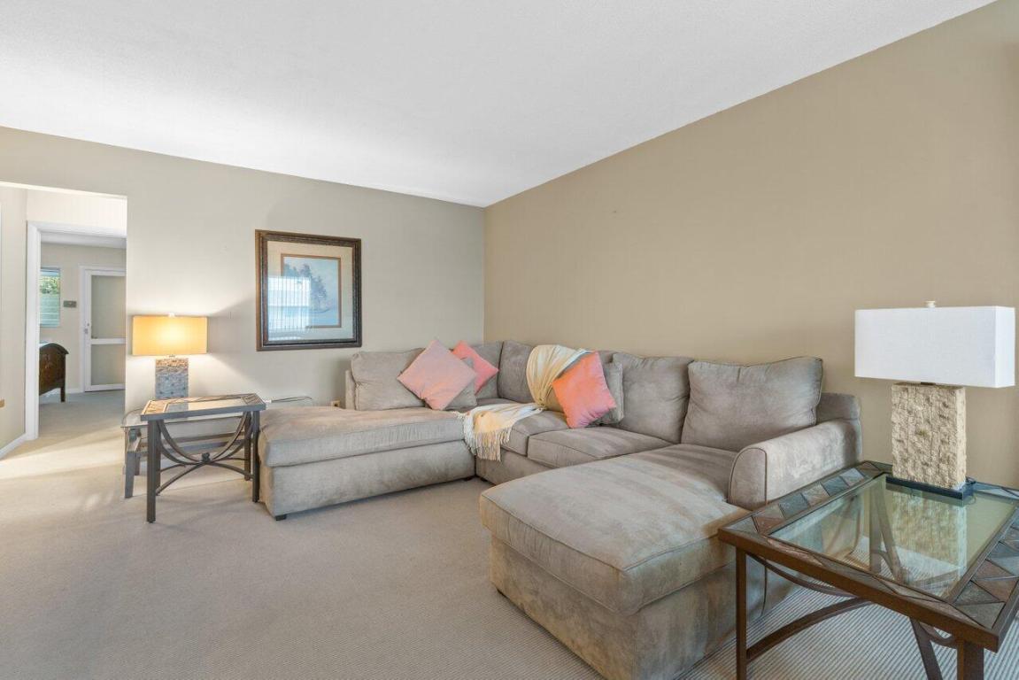 HAMPSHIRE GARDENS - Residential