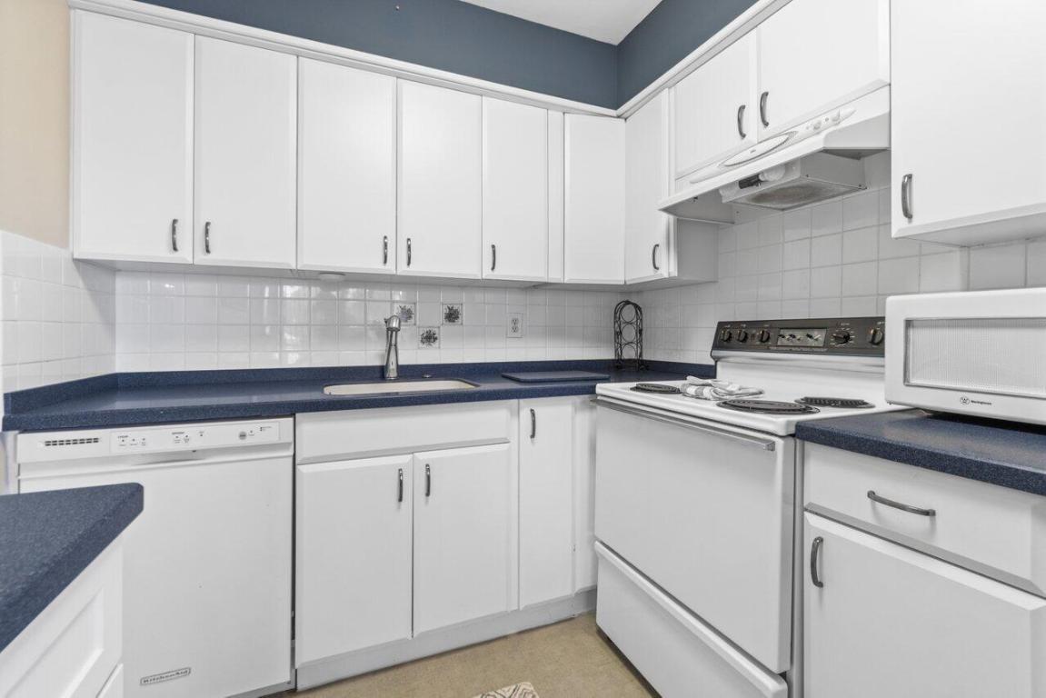 HAMPSHIRE GARDENS - Residential