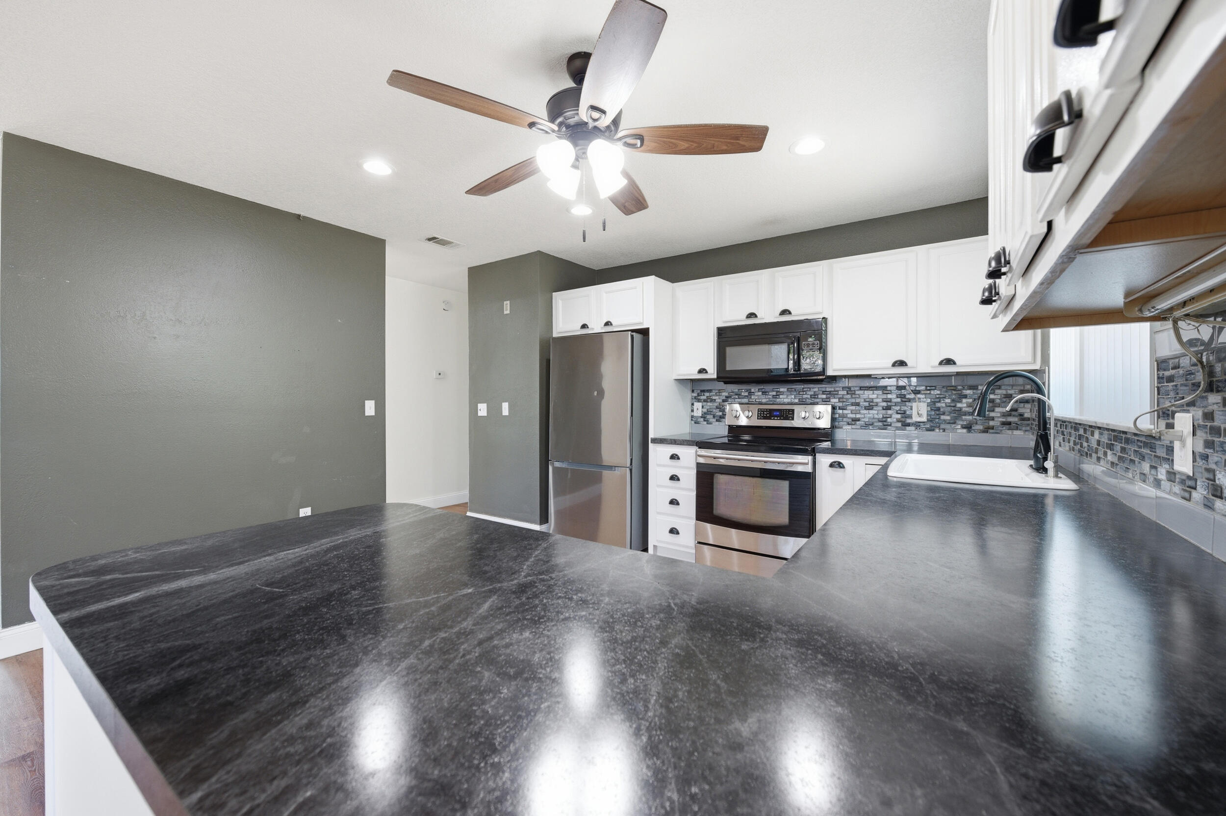 PORT MALABAR COUNTRY CLUB UNIT $ - Residential