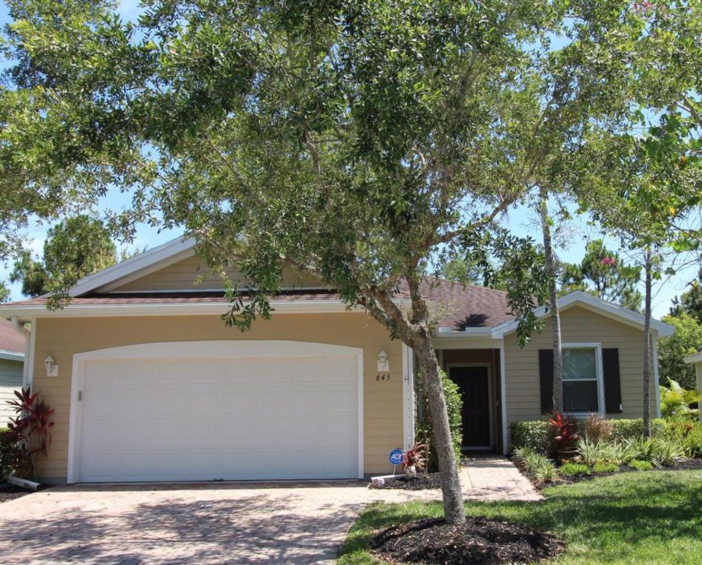 Photo of 645 NE Moss Rose Place, Port Saint Lucie, FL 34983 (MLS # R10719994)