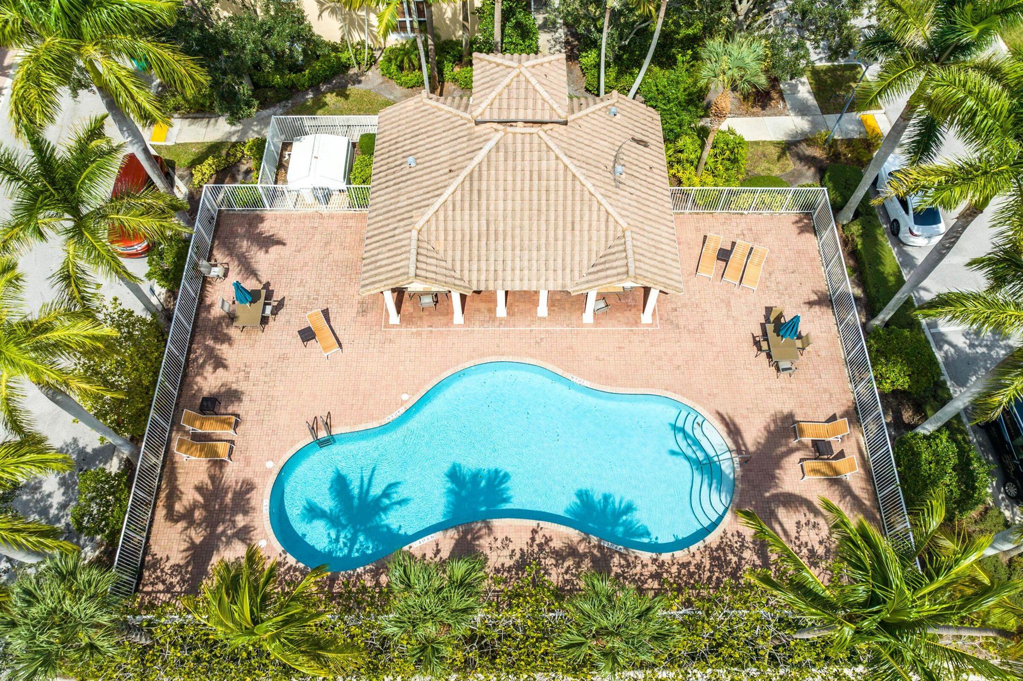 VISTABELLA AT RENAISSANCE COMMONS 2 PUD - Residential Lease