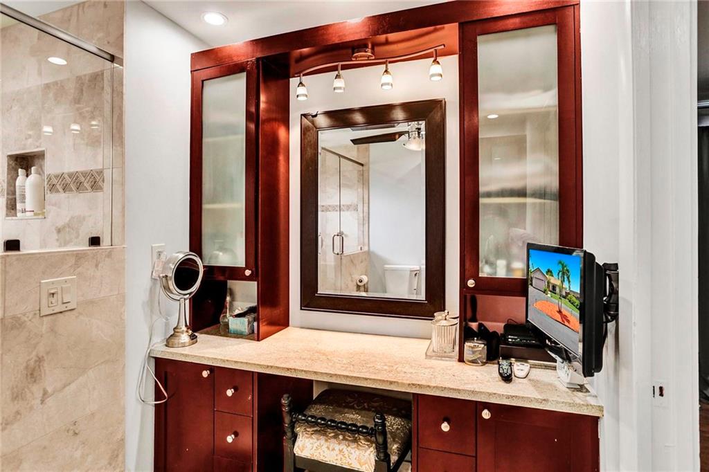 The Windings 70-44 B - Residential