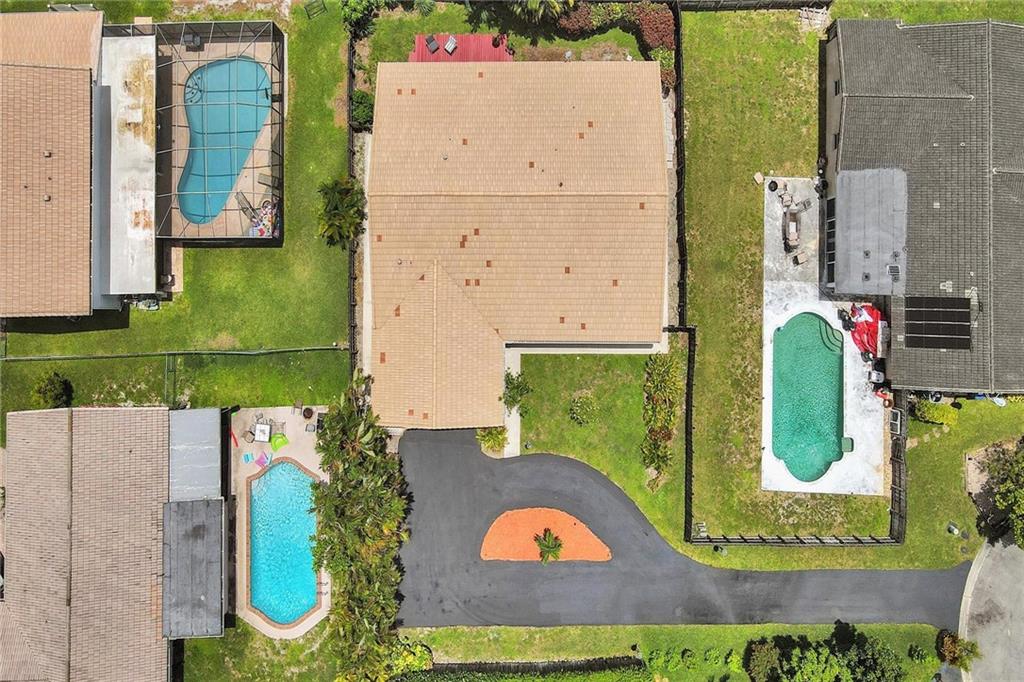 The Windings 70-44 B - Residential