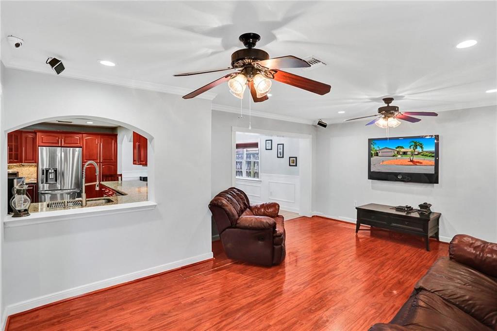 The Windings 70-44 B - Residential