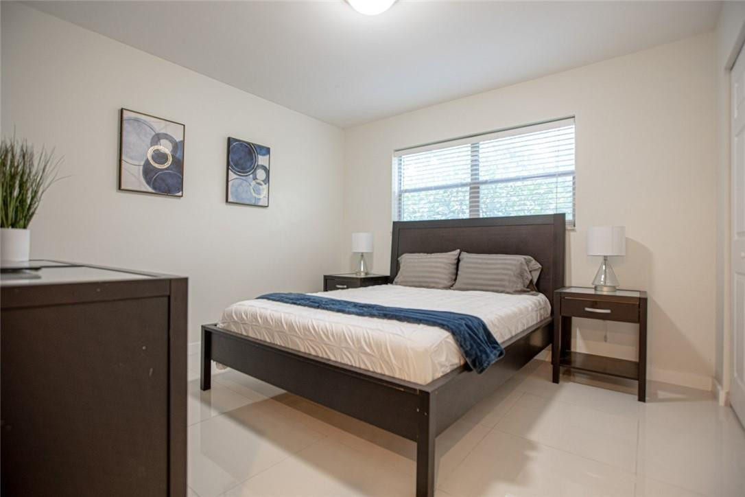 RIVERVIEW SOUTH CONDO - Residential