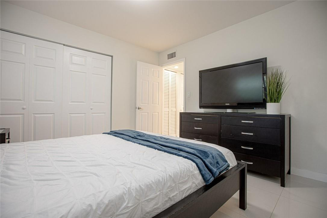 RIVERVIEW SOUTH CONDO - Residential