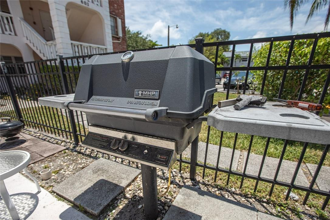 RIVERVIEW SOUTH CONDO - Residential