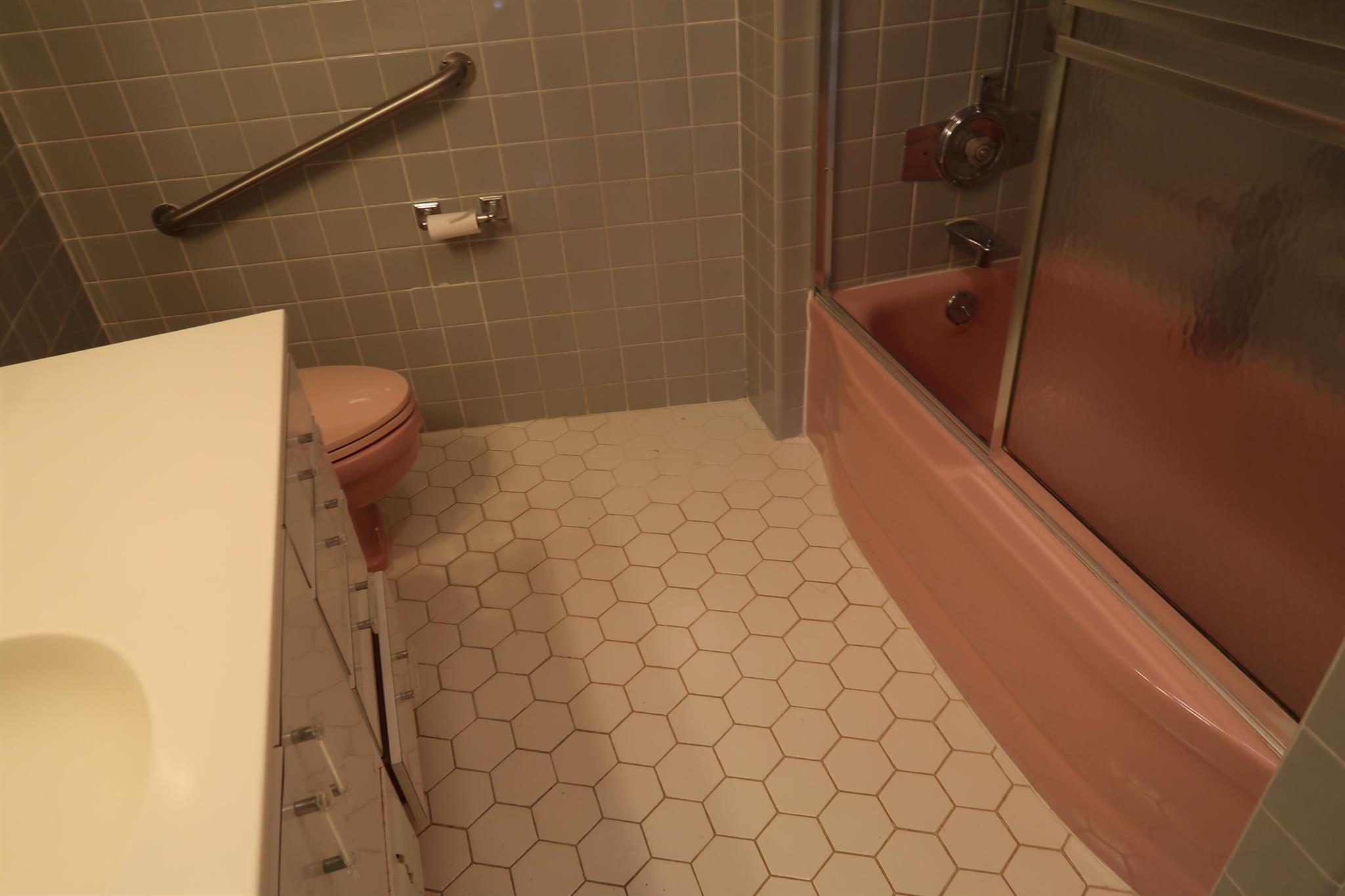 Palm Beach Towers - Residential