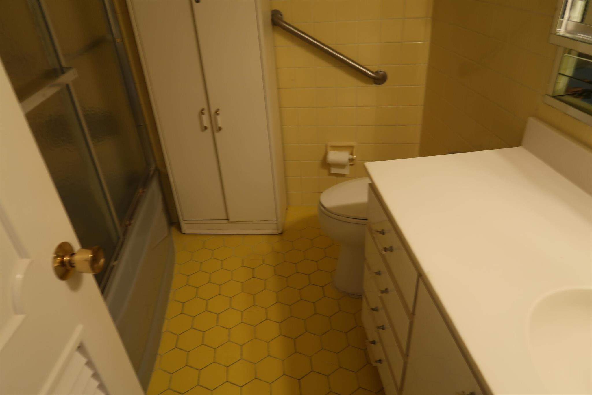 Palm Beach Towers - Residential