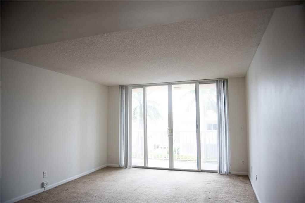 Sheridan East Condominium - Residential