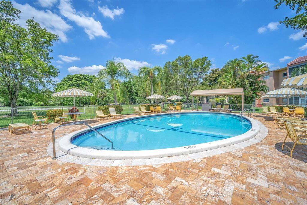 GREENS CONDO APTS PHASE II - Residential