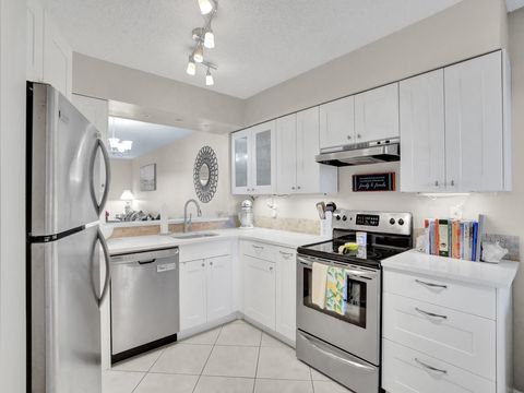 2208 S Cypress Bend Dr 401 Pompano Beach FL 33069