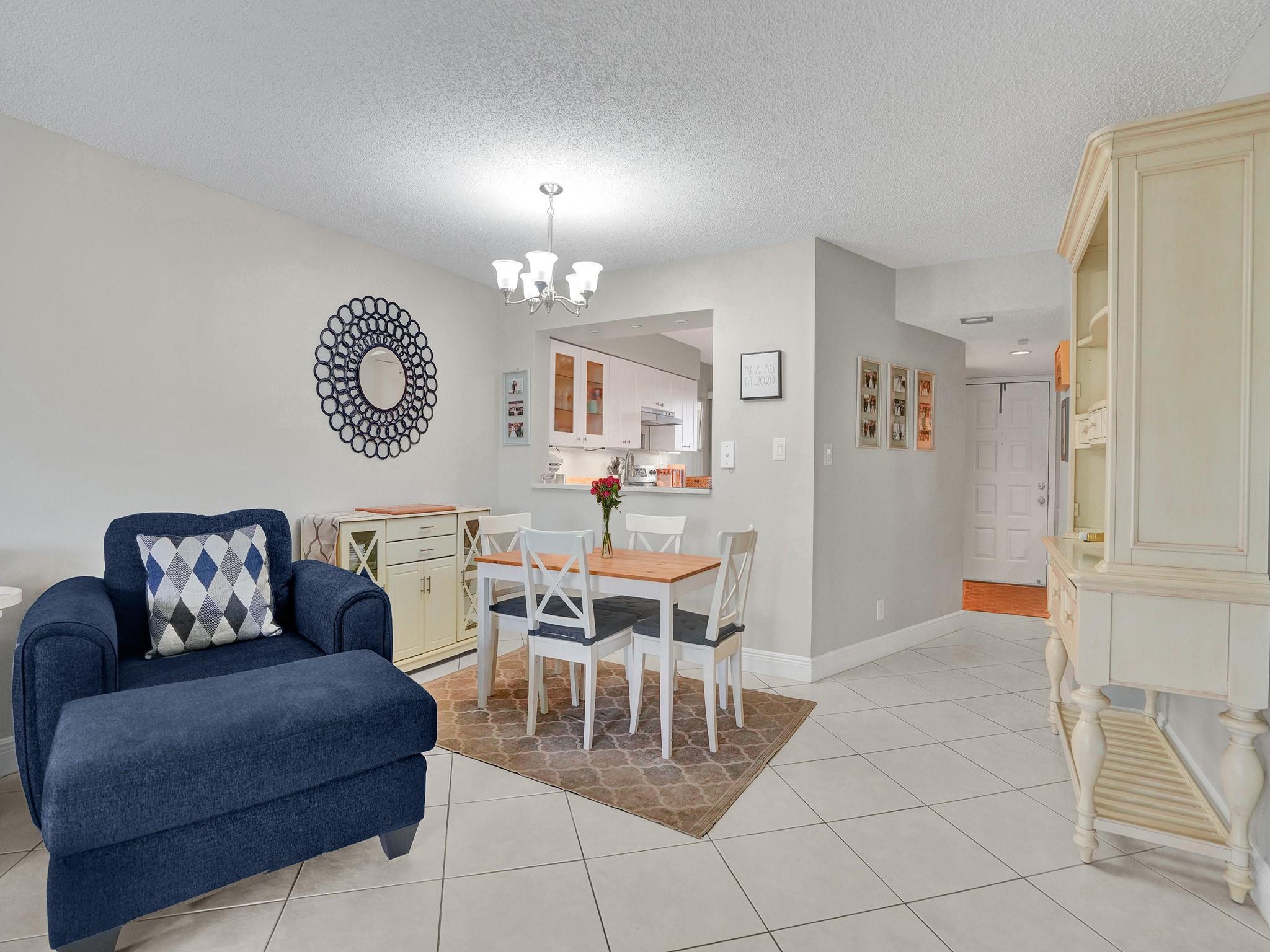 2208 S Cypress Bend Dr 401
