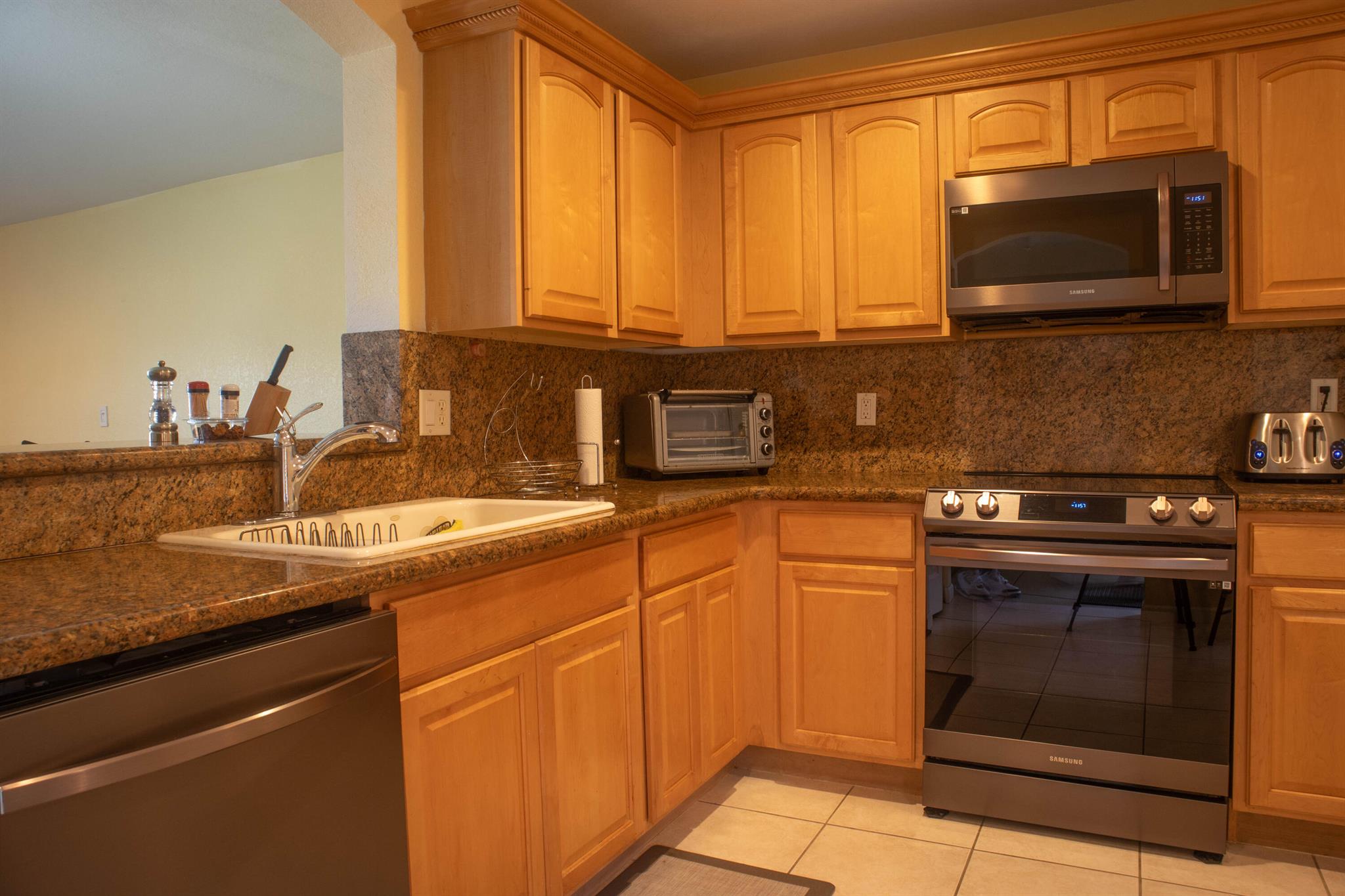 Bike - Jog; Clubhouse; Pool; Sidewalks; Tennis - Residential