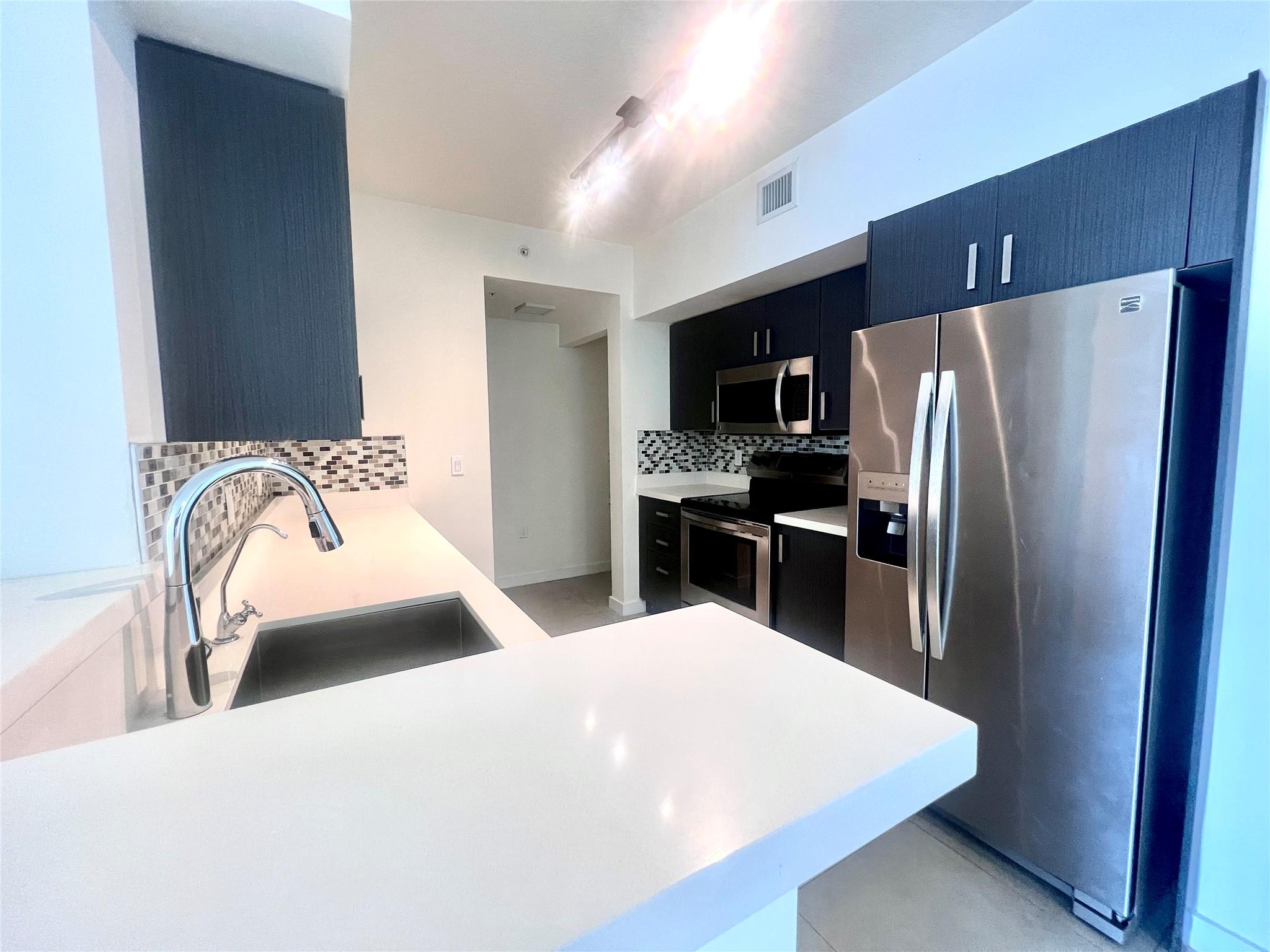 729 NW 2 Street 512