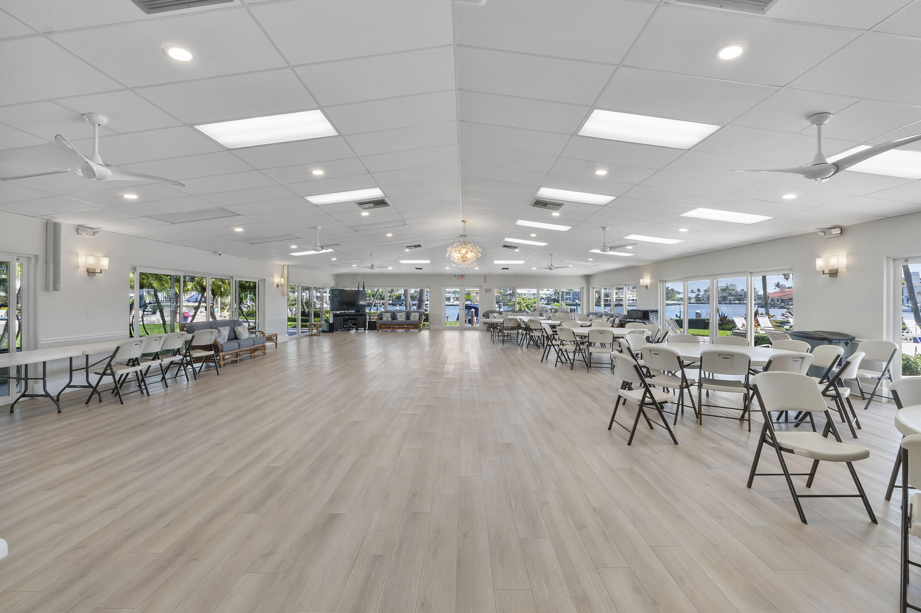 TROPIC HARBOR CONDO PART SEVEN - Residential