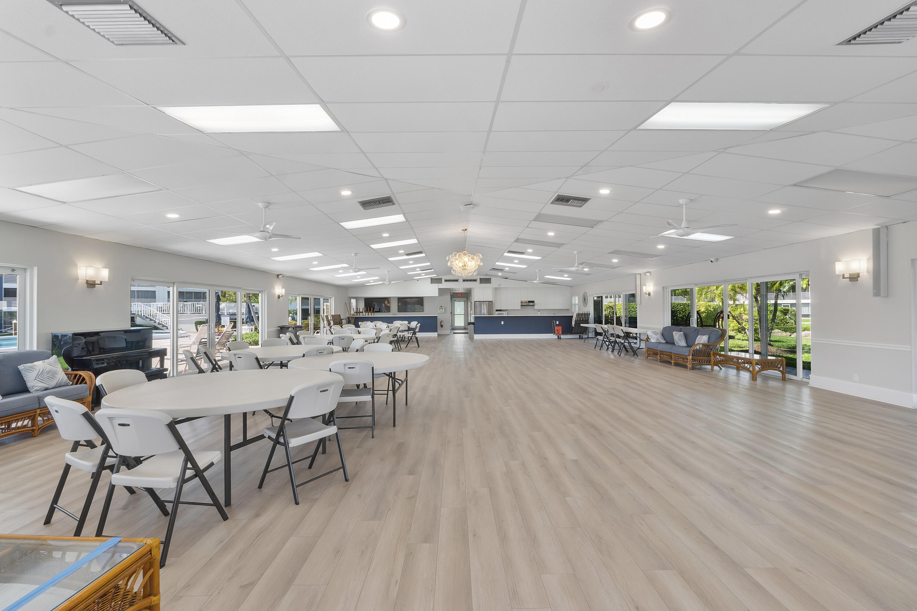 TROPIC HARBOR CONDO PART SEVEN - Residential