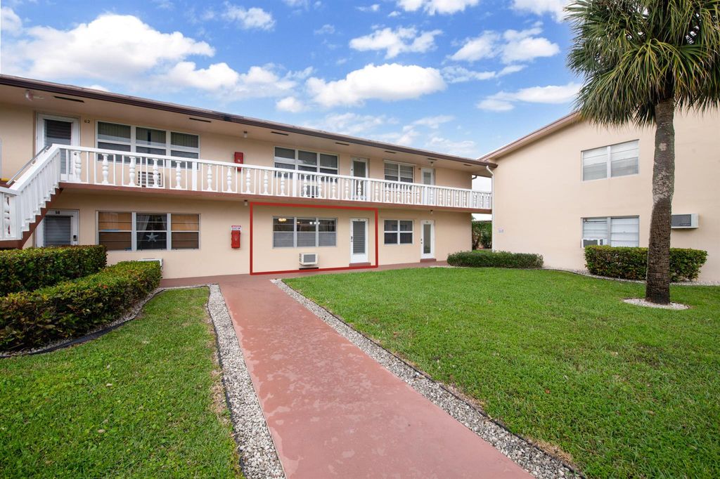 Photo of 51 Coventry C #51, West Palm Beach, FL 33417 (MLS # R10961415)