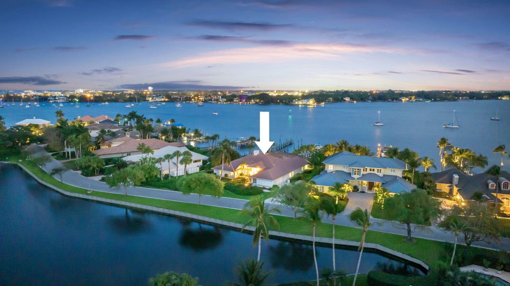 Photo of 781 SW Bay Pointe Circle, Palm City, FL 34990 (MLS # R10970678)