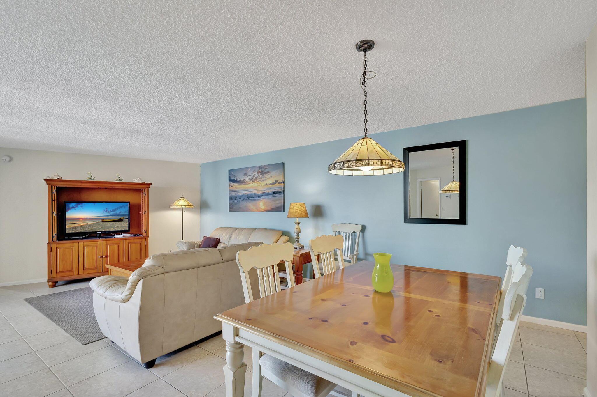 PHOENIX TOWERS CONDO - Residential Lease