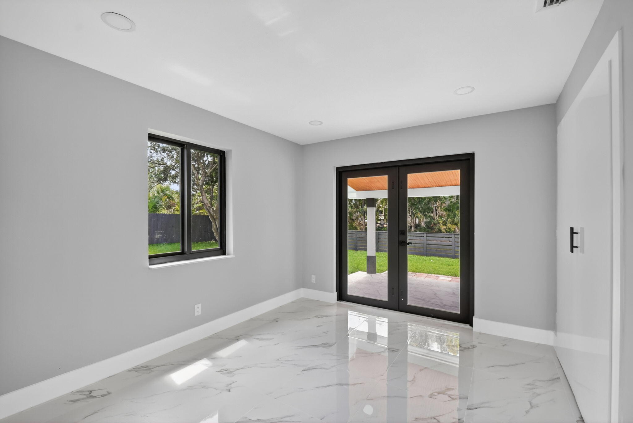 LAGUNA PARK 2 - Residential