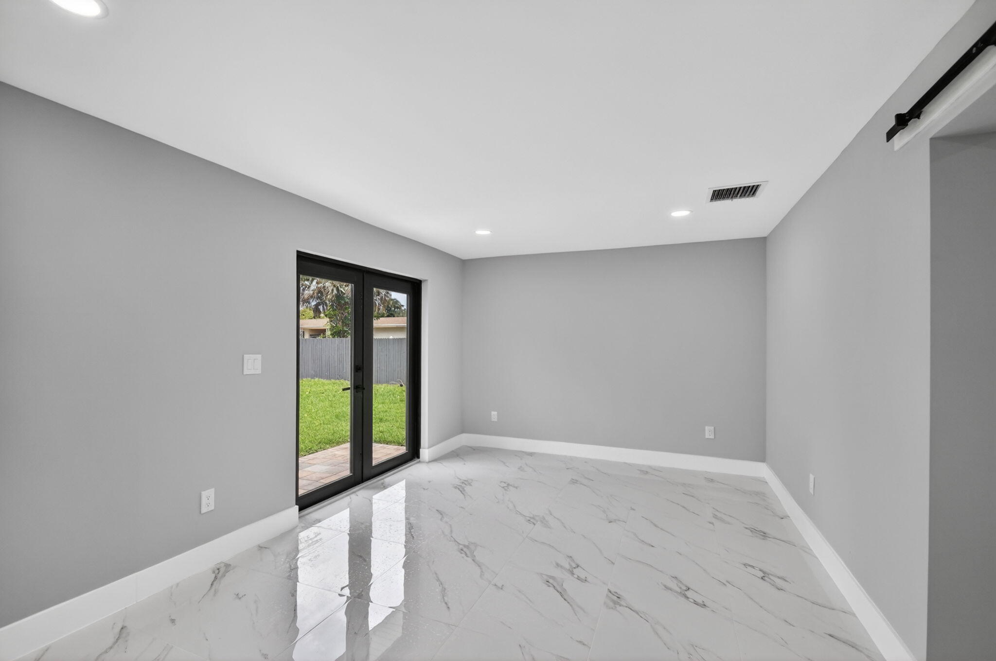 LAGUNA PARK 2 - Residential