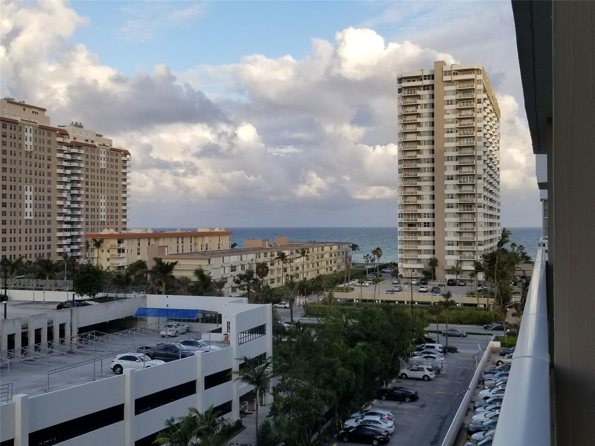 hemispheres condo - Residential