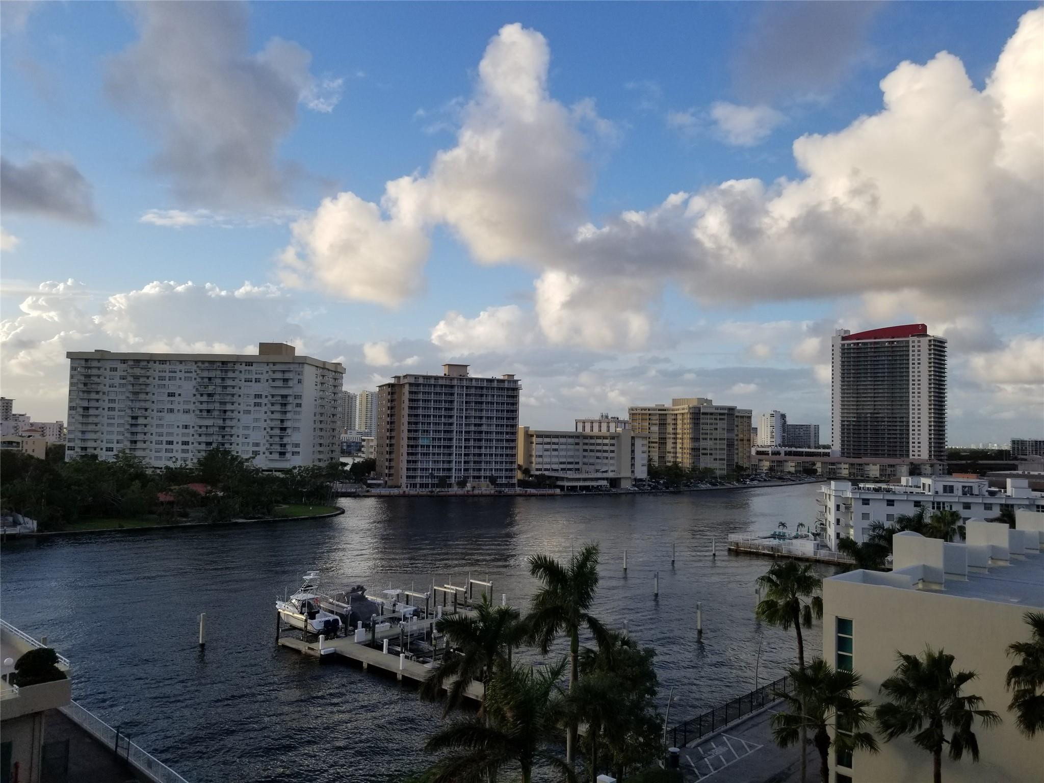 hemispheres condo - Residential