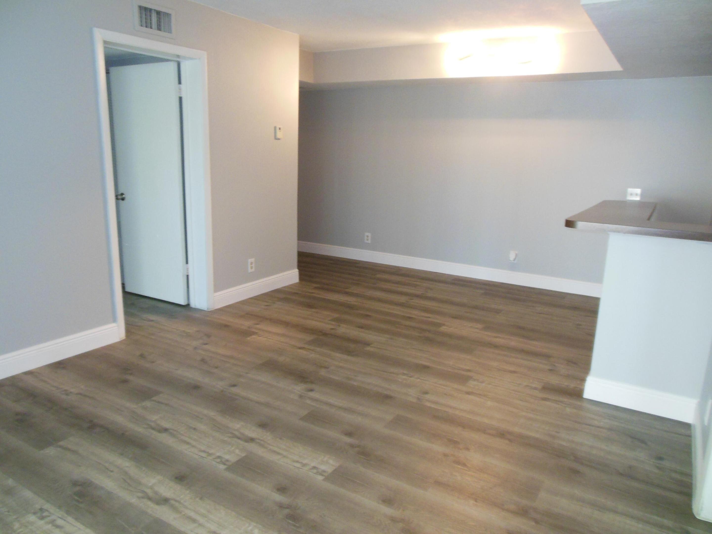 CLEAR LAKE CLUB CONDO - Residential Lease