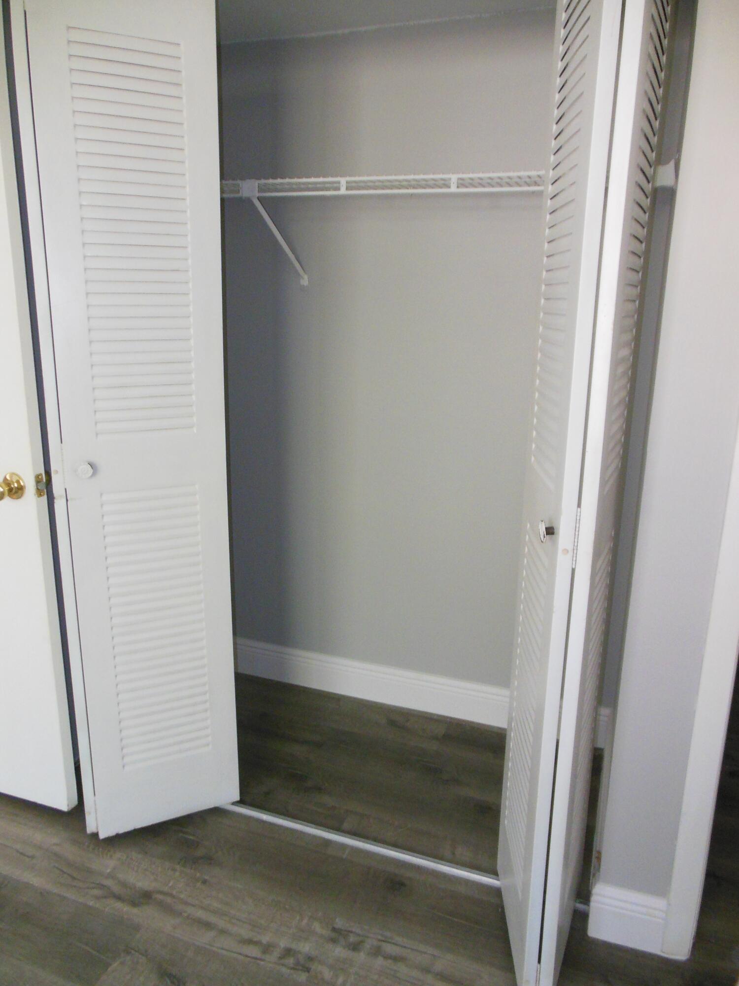 CLEAR LAKE CLUB CONDO - Residential Lease