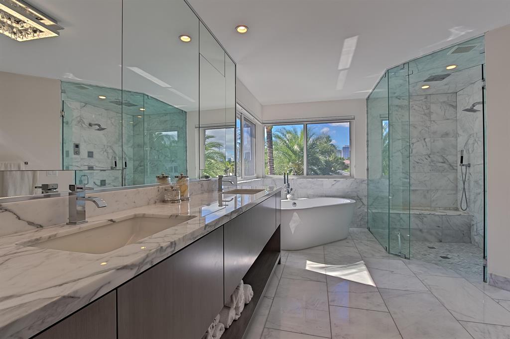 VENICE RESUB - Residential