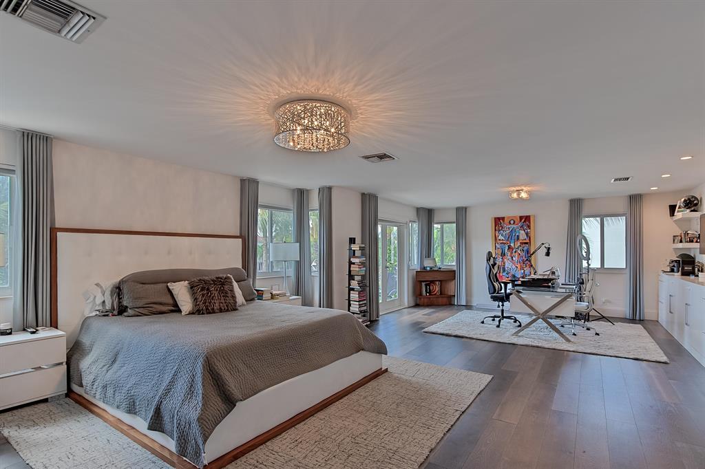 VENICE RESUB - Residential