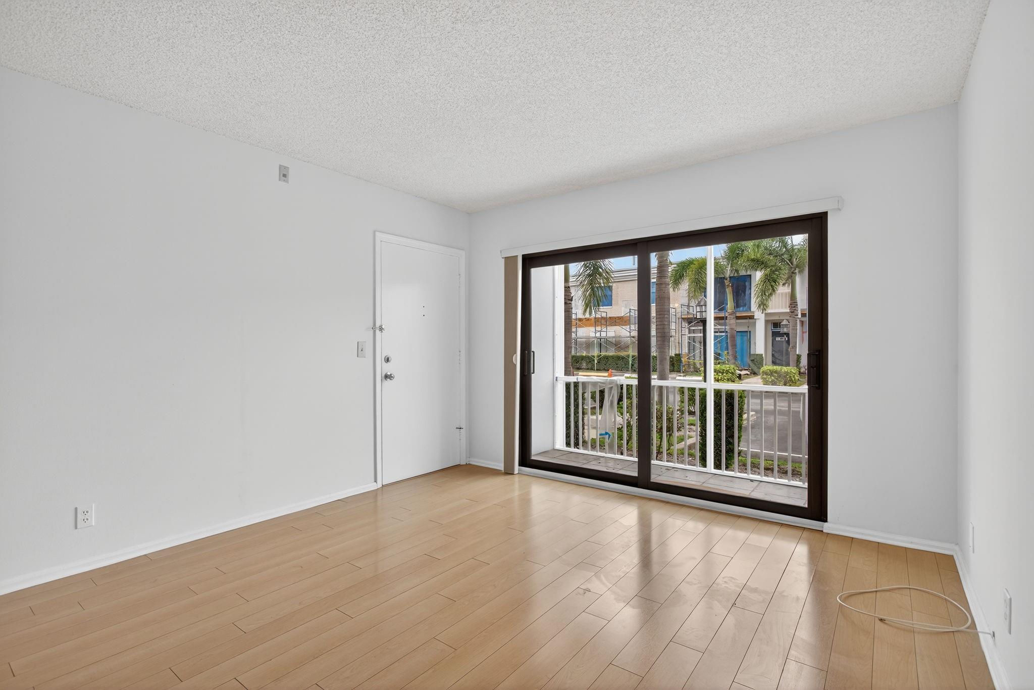 CYPRESS CLUB CONDO - Residential Lease