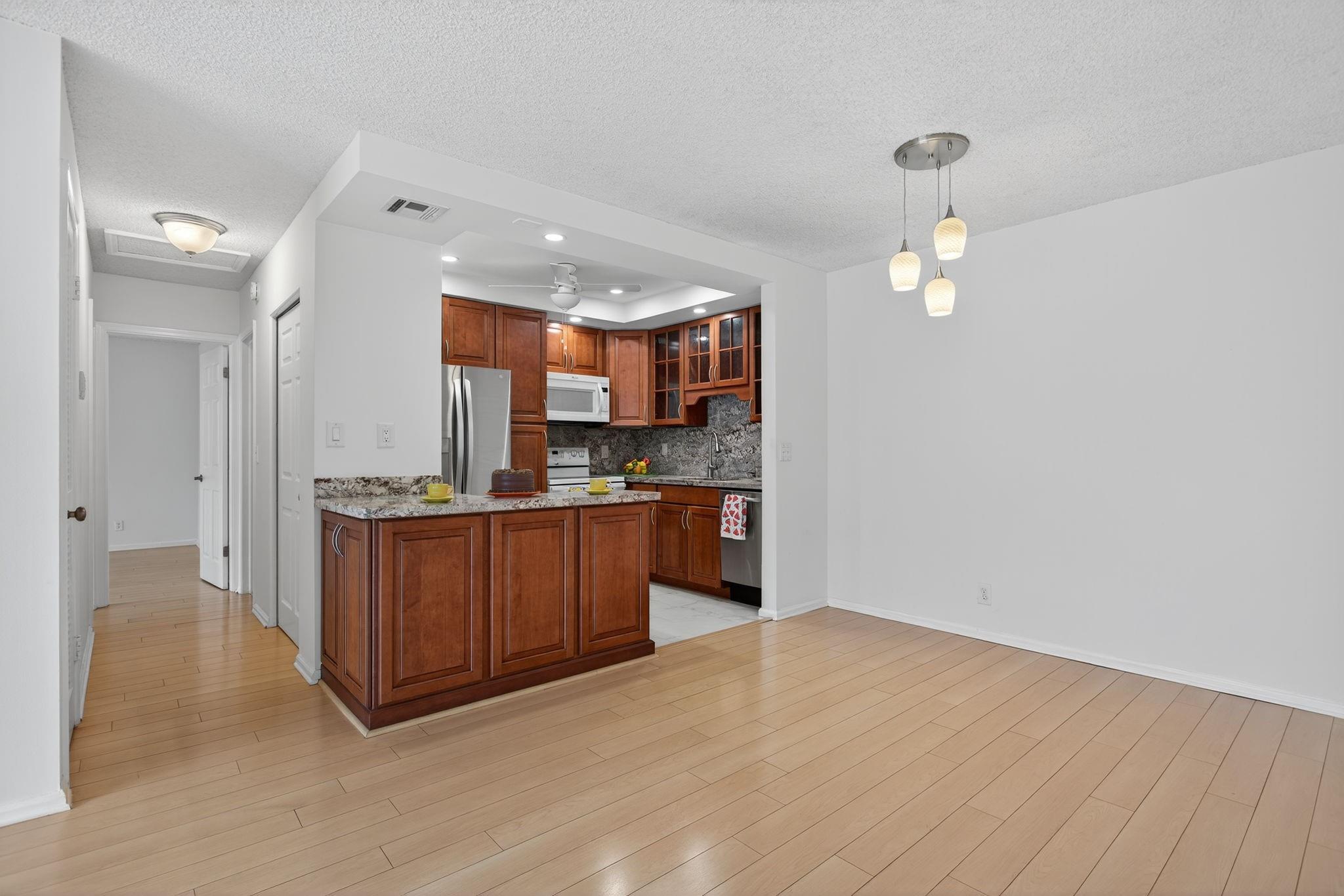 CYPRESS CLUB CONDO - Residential Lease