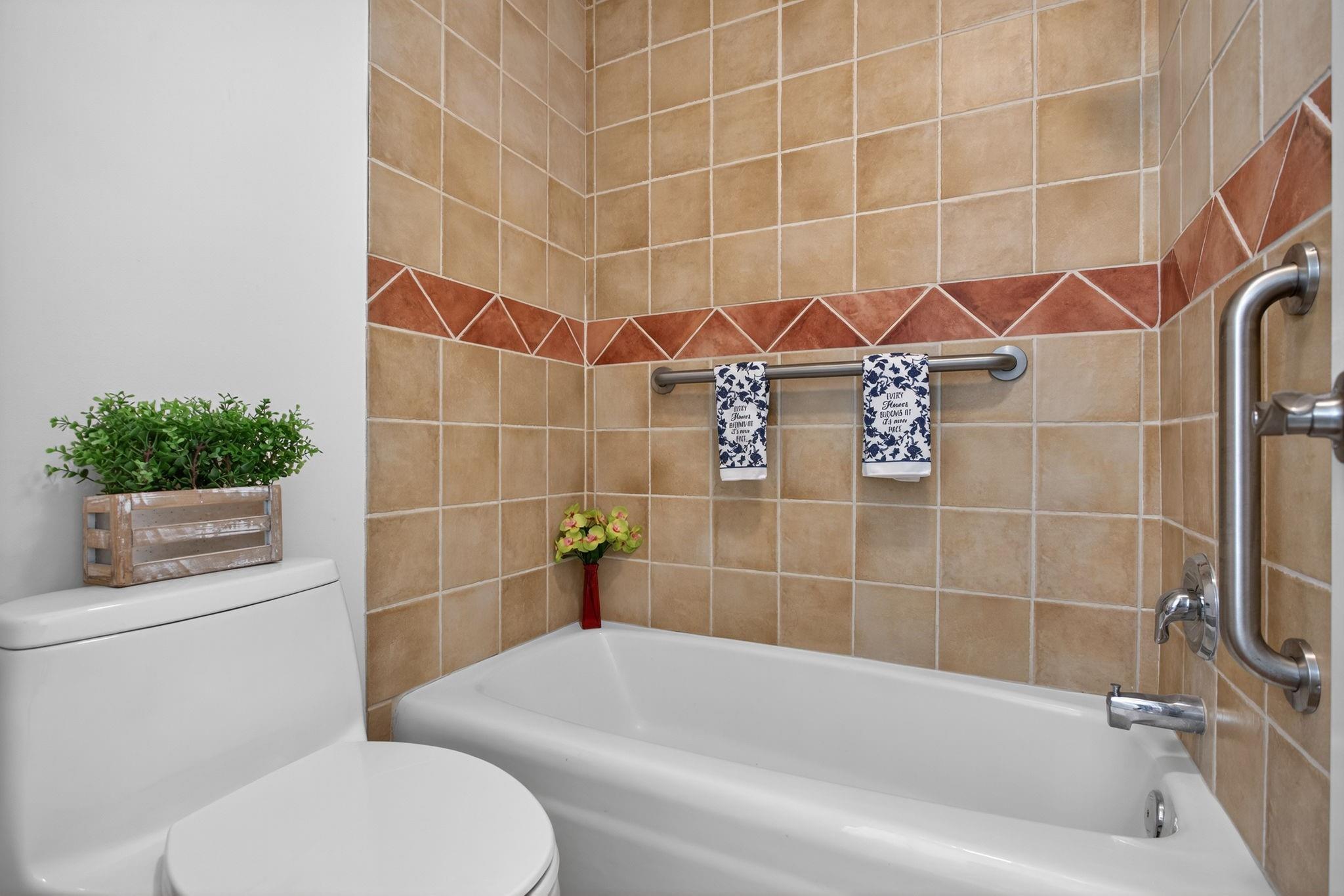 CYPRESS CLUB CONDO - Residential Lease