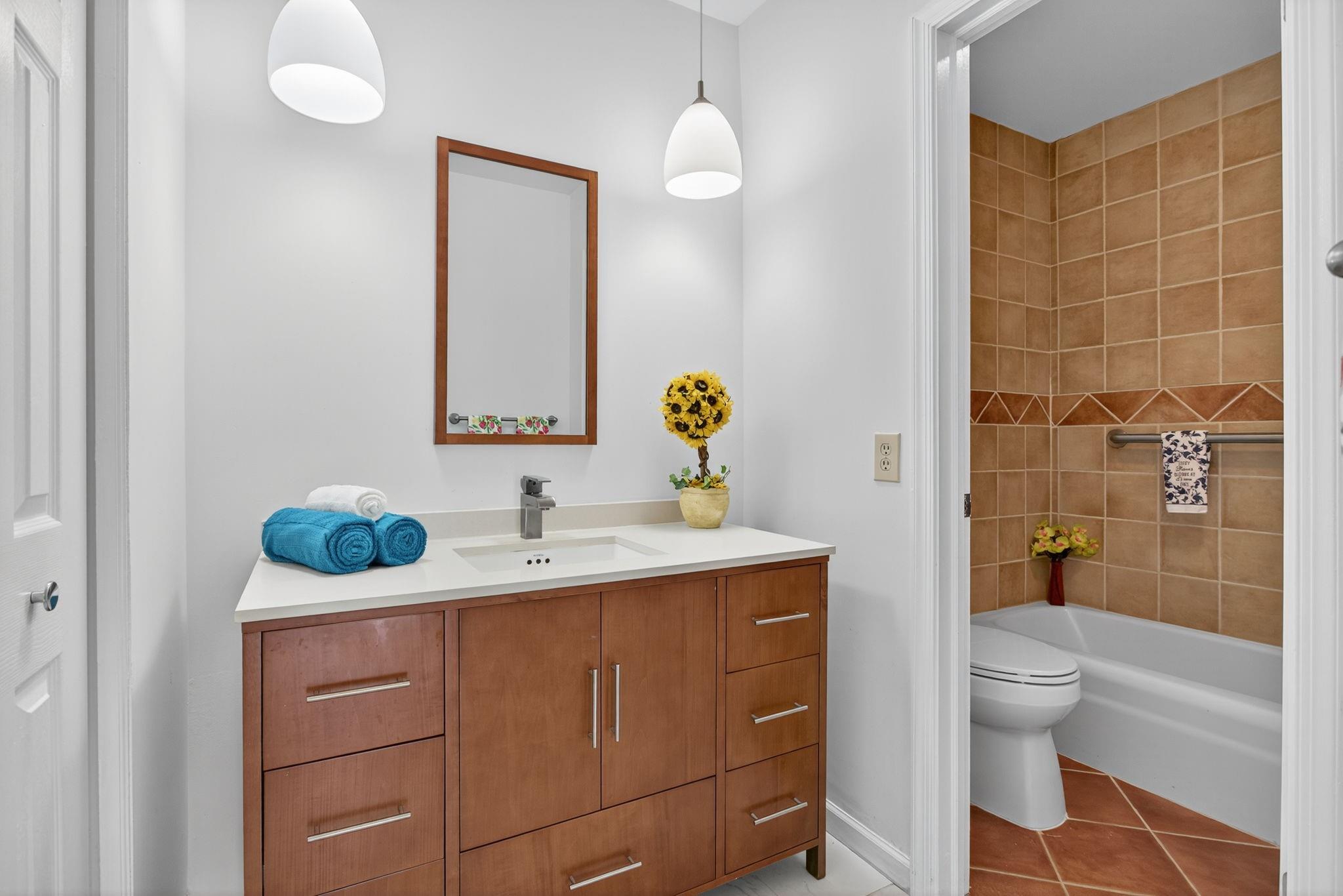 CYPRESS CLUB CONDO - Residential Lease