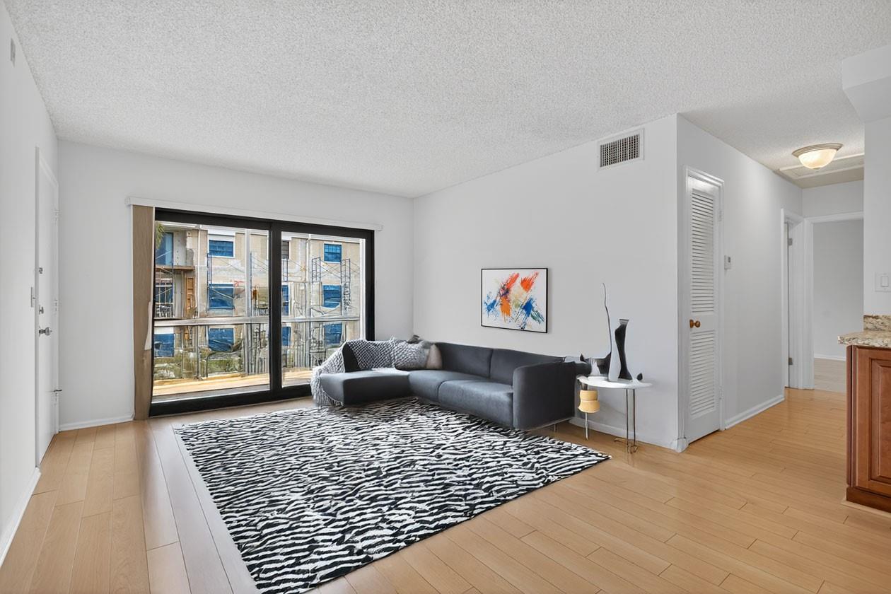 CYPRESS CLUB CONDO - Residential Lease