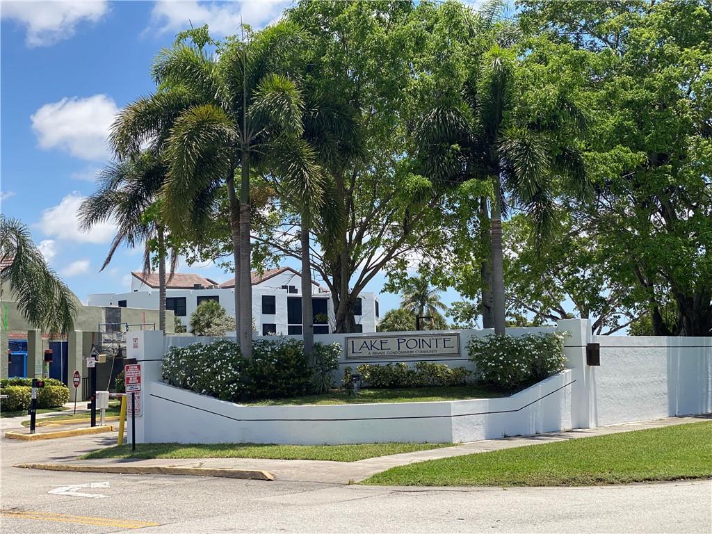 Lake Pointe Condominium - Residential