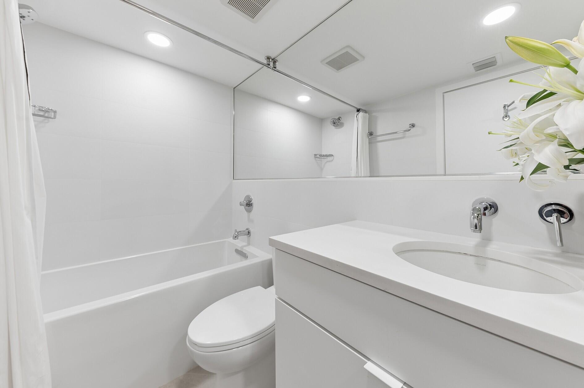 PORTOFINO SOUTH CONDO ESTATES OF SOUTH PALM BEA - Residential Lease