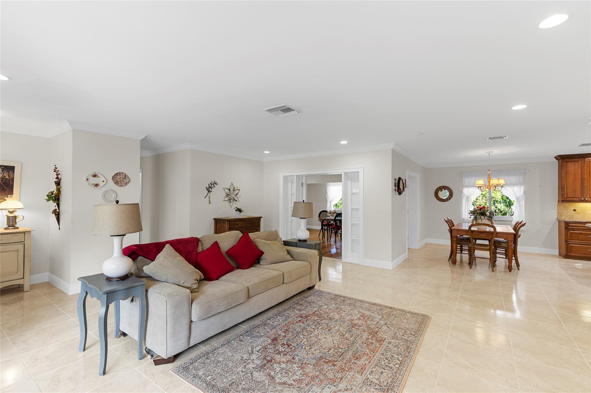 HAWTHORNE VILLAGE INC CON - Residential