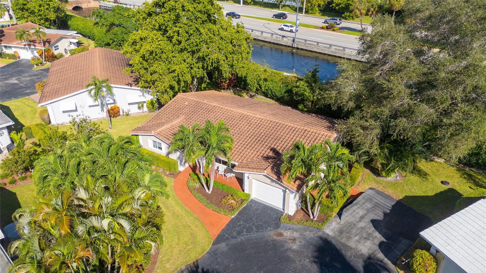 HAWTHORNE VILLAGE INC CON - Residential
