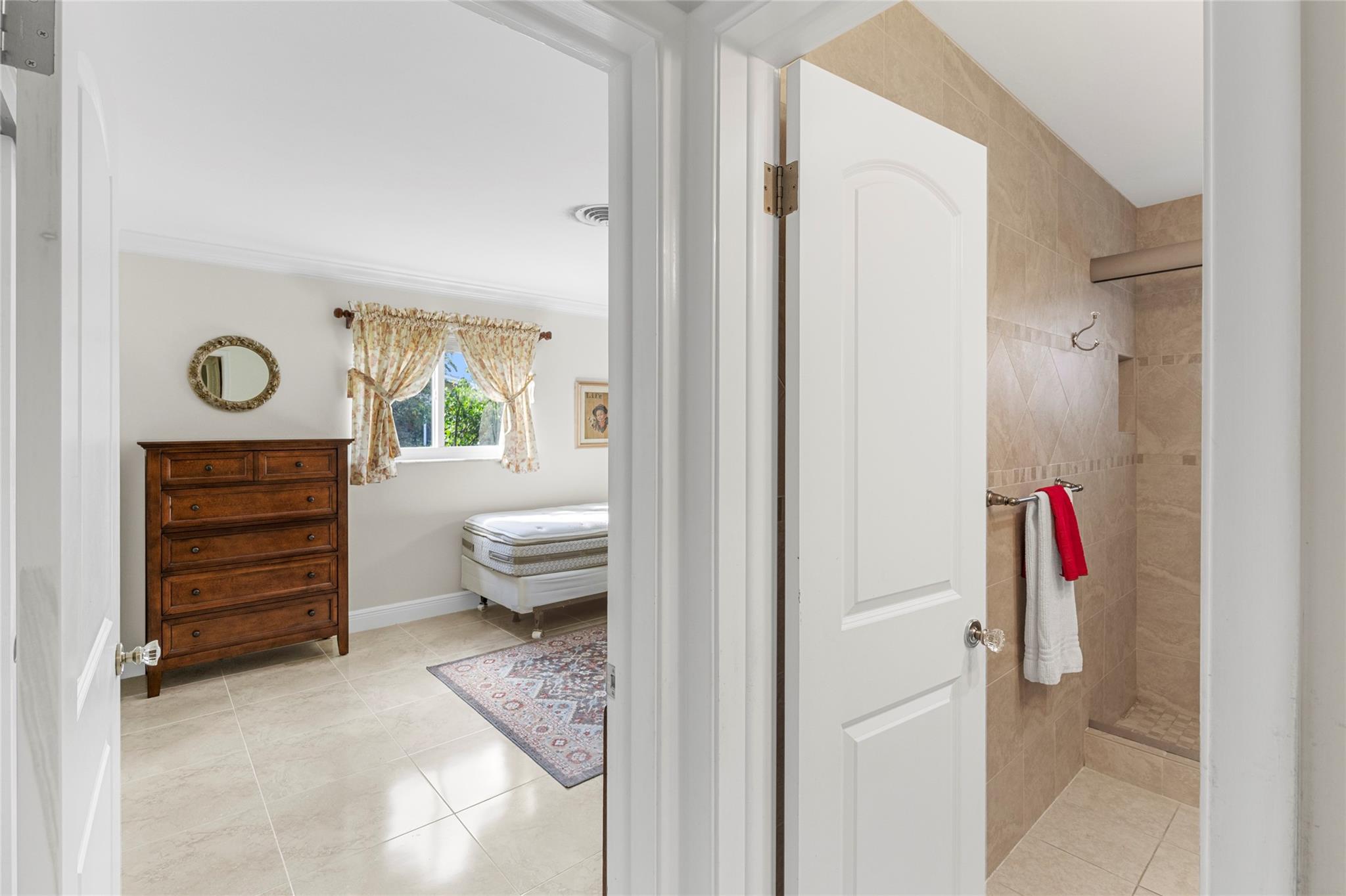 HAWTHORNE VILLAGE INC CON - Residential