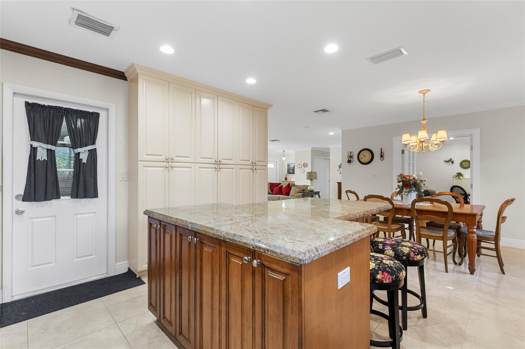 HAWTHORNE VILLAGE INC CON - Residential
