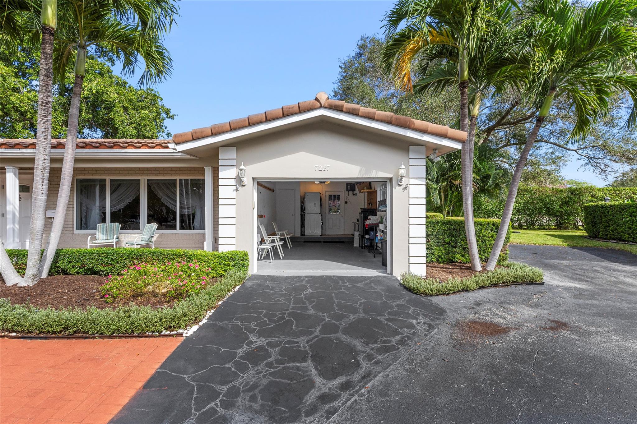 HAWTHORNE VILLAGE INC CON - Residential