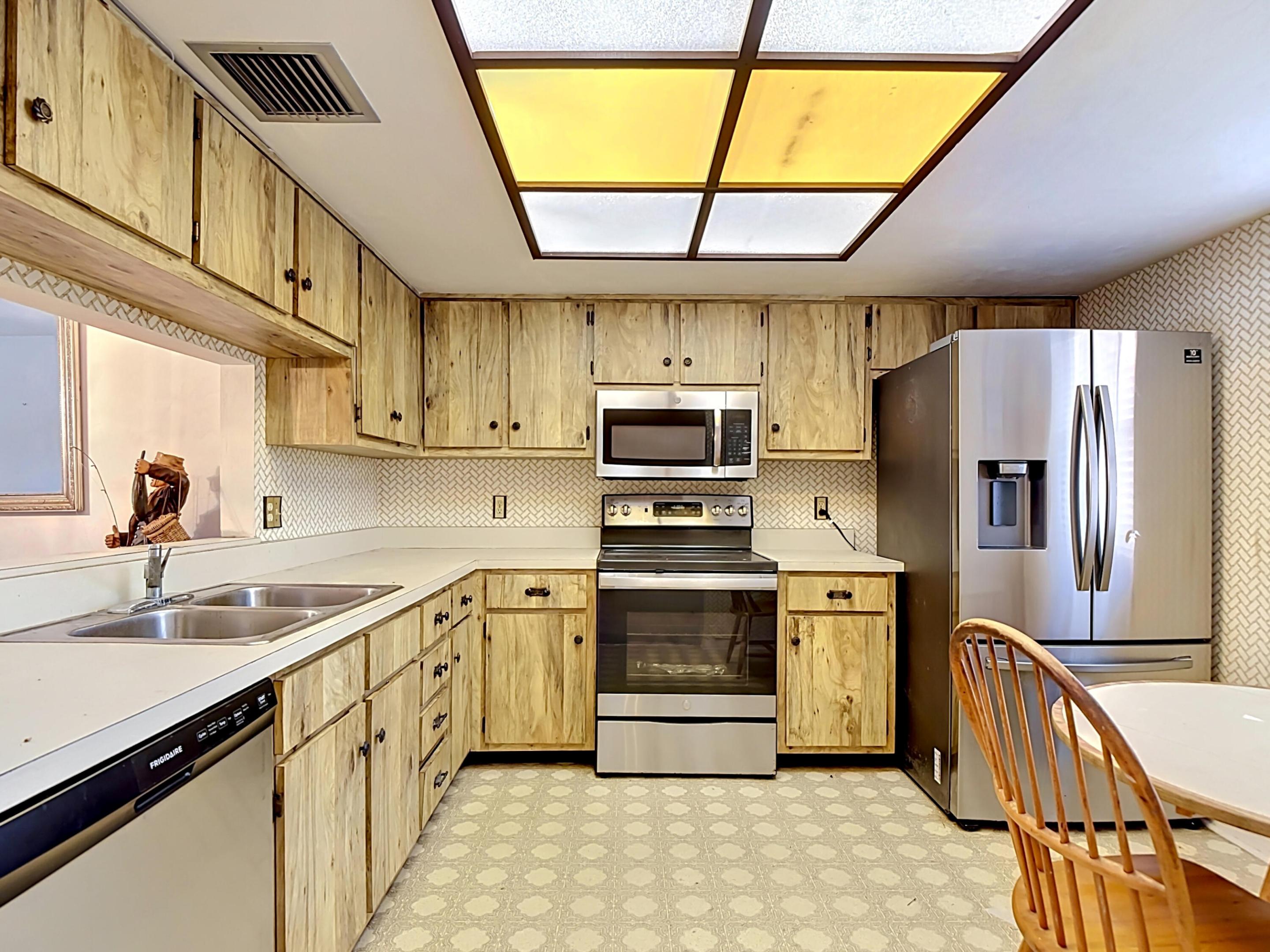 WHISKEY CREEK ADULT - Residential