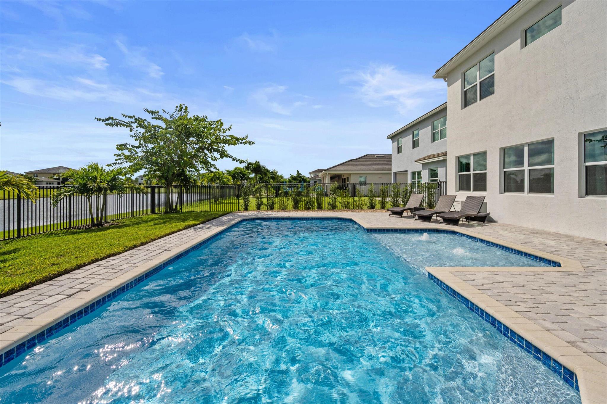 MEADOWS OF WESTLAKE - Residential