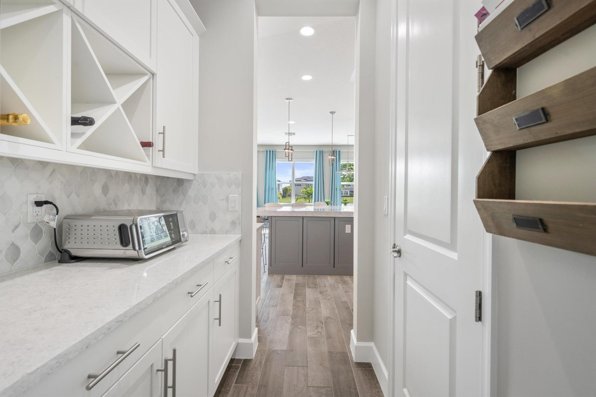 MEADOWS OF WESTLAKE - Residential