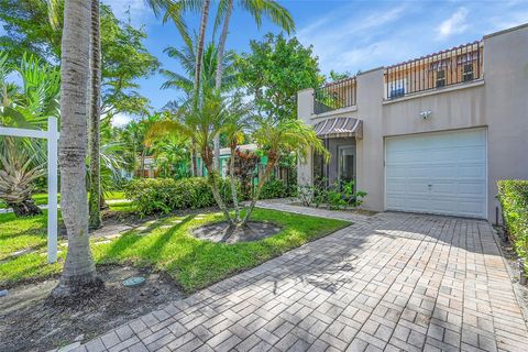 704 SW 16th St Fort Lauderdale FL 33315
