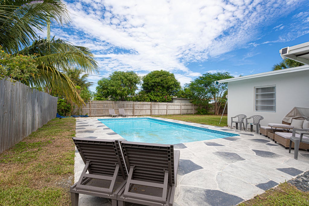 Photo of 1415 W Branch Street, Lantana, FL 33462 (MLS # R11087435)